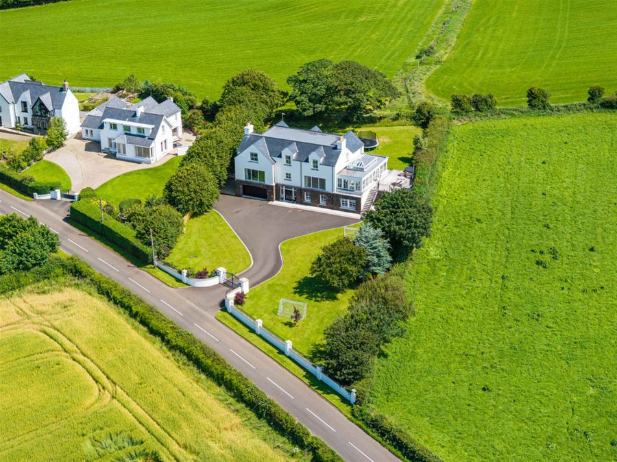 7 Ballymacrea Road