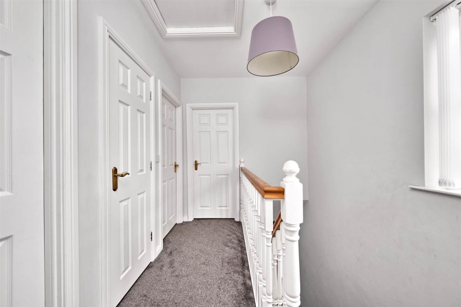 16 Hopefield Grove