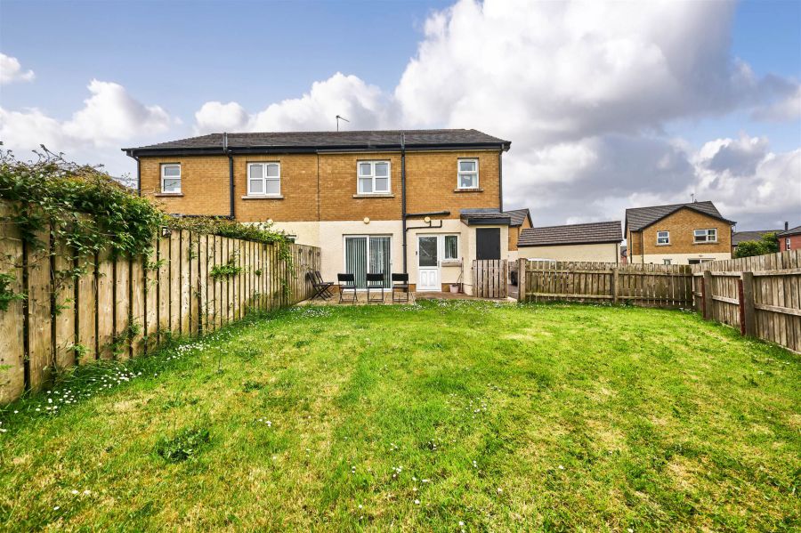 16 Hopefield Grove