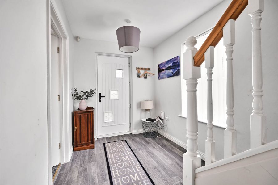 16 Hopefield Grove