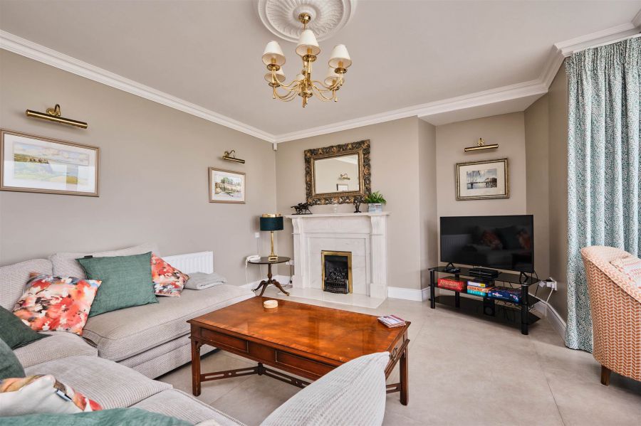 Crescent House Flat 3, The Crescent