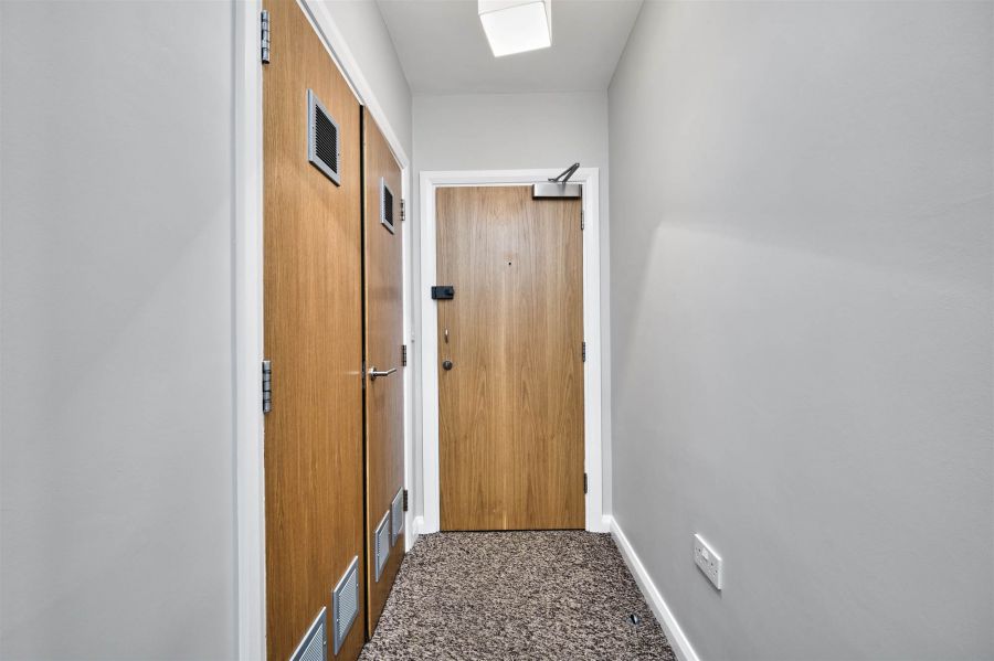 Apartment 4, Whiterocks