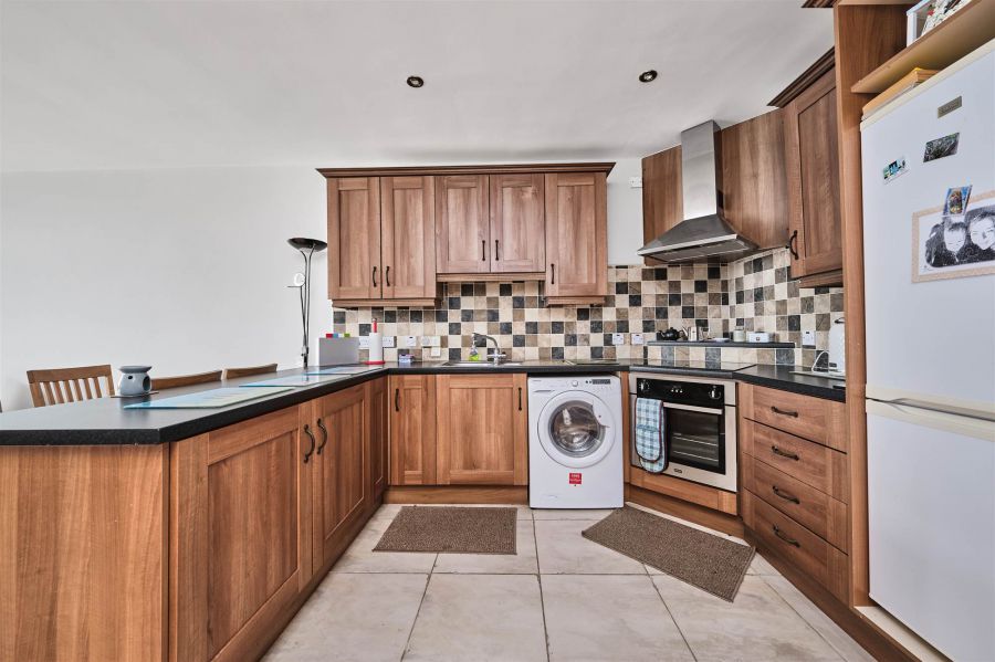 Apartment 4, Whiterocks