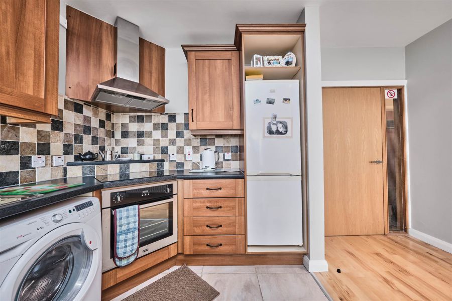 Apartment 4, Whiterocks