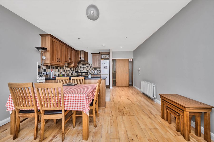 Apartment 4, Whiterocks