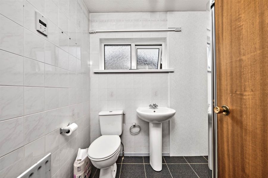 5 Bushfoot Park
