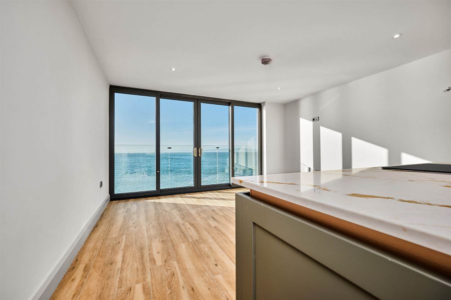 Apartment 6, 18 The Promenade Apartment 6, 18 The Promenade