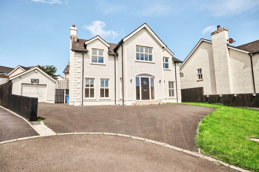 18 Ramoan Avenue, Ballycastle, BT54 6GA