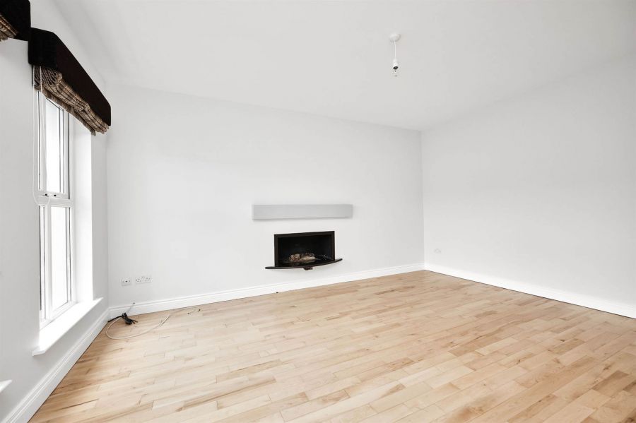 18 Ramoan Avenue