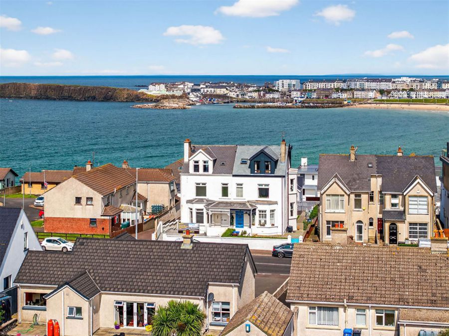 Blackrock Apartments 46B Dhu Varren