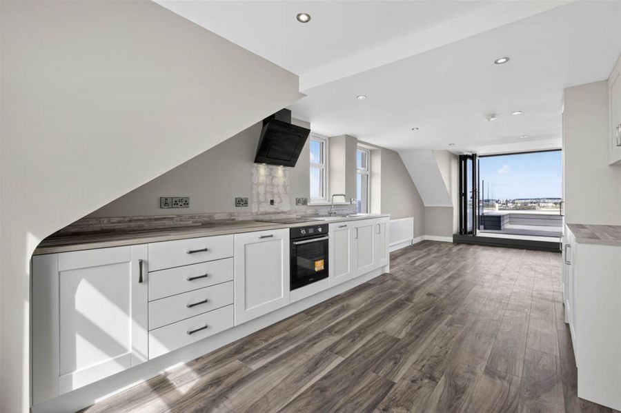 Blackrock Apartments 46D Dhu Varren