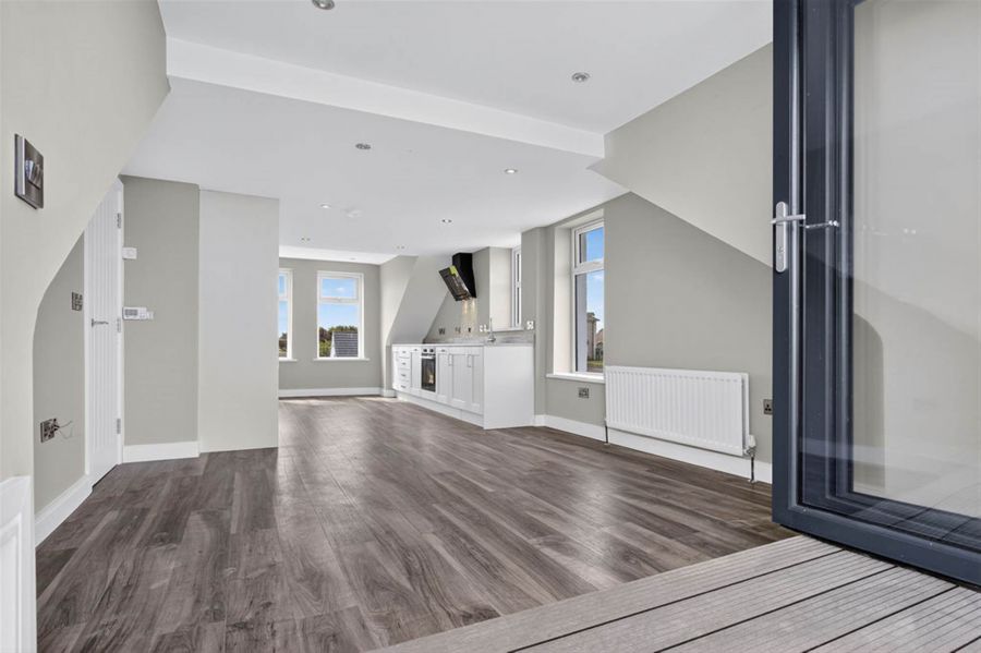 Blackrock Apartments 46D Dhu Varren
