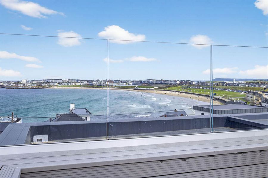 Blackrock Apartments 46D Dhu Varren
