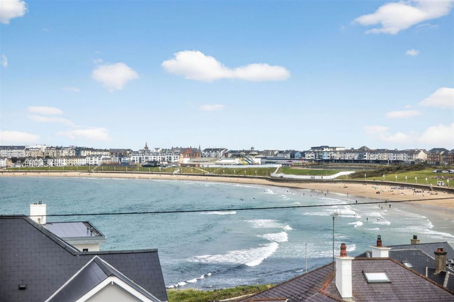 Blackrock Apartments 46D Dhu Varren
