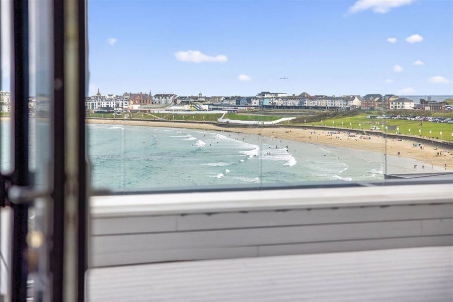 Blackrock Apartments 46D Dhu Varren