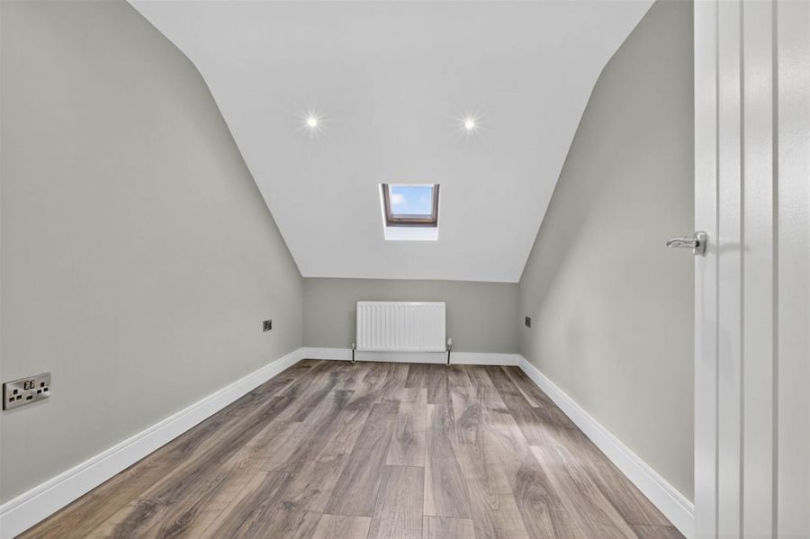 Blackrock Apartments 46D Dhu Varren