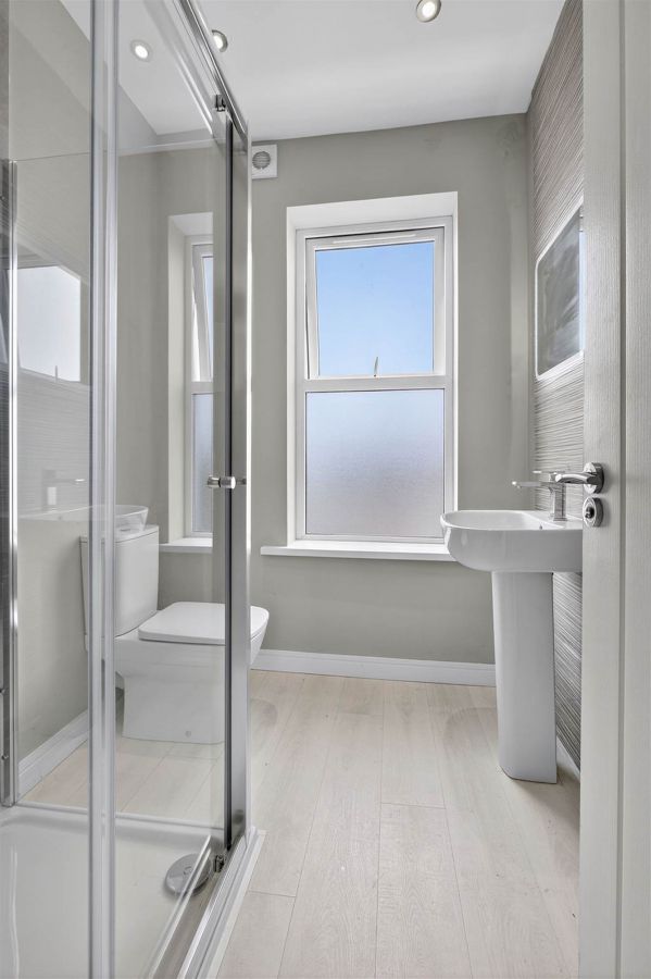 Blackrock Apartments 46D Dhu Varren