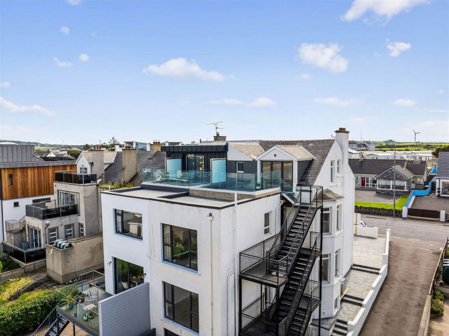 Blackrock Apartments 46D Dhu Varren