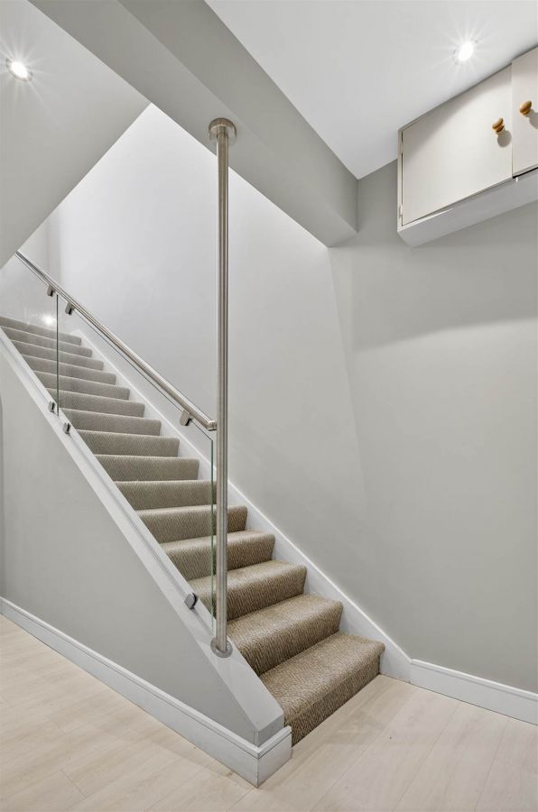 Blackrock Apartments 46D Dhu Varren
