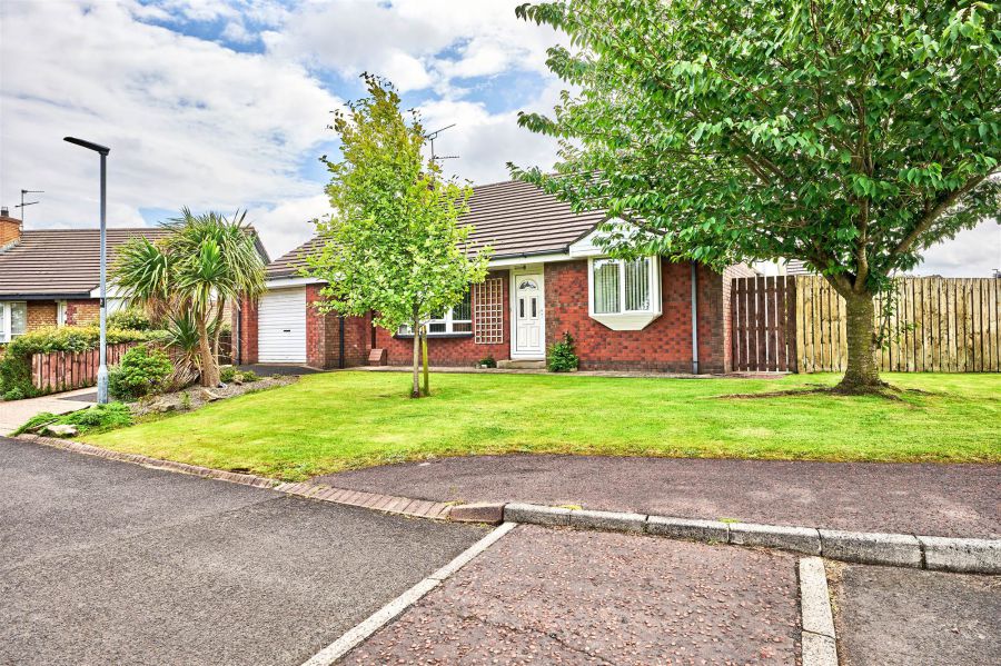 2 Aghermore Gardens