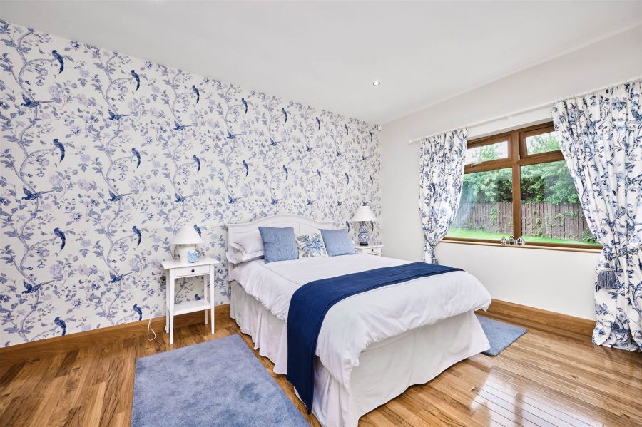 60 Glebe Road