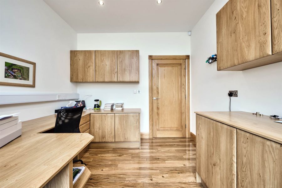 60 Glebe Road