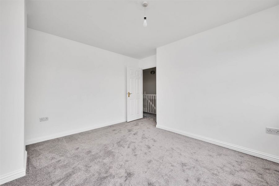19 Hopefield Gardens