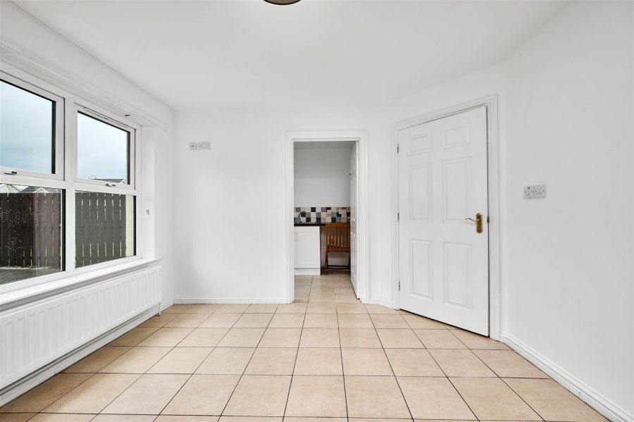 19 Hopefield Gardens