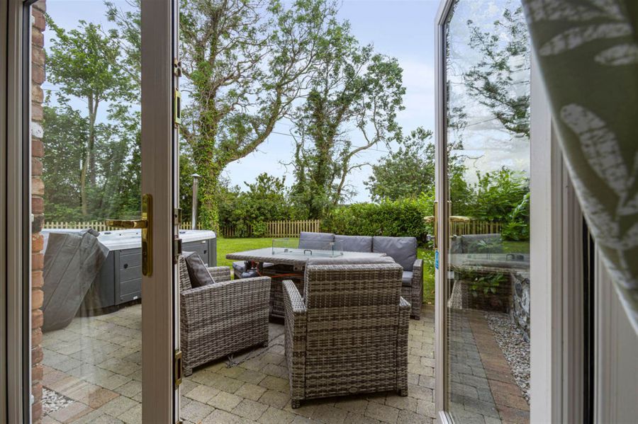 The Farmhouse 6 Corrstown Lane