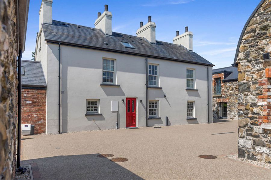 The Farmhouse 6 Corrstown Lane