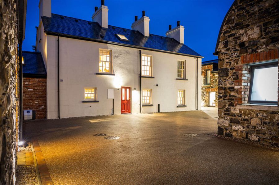 The Farmhouse 6 Corrstown Lane