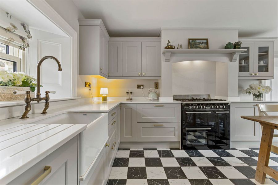The Farmhouse 6 Corrstown Lane