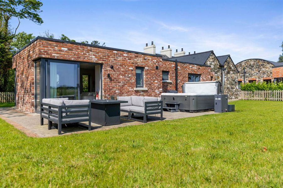 The Byre 5 Corrstown Lane