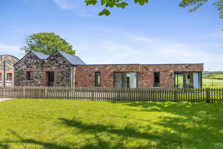 The Byre 5 Corrstown Lane