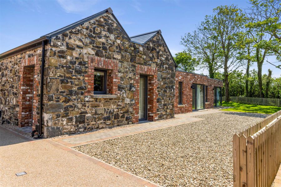 The Byre 5 Corrstown Lane