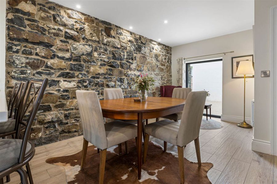 1 Corrstown Lane