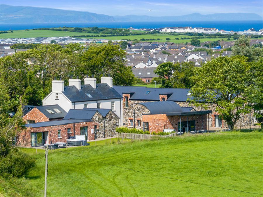 1 Corrstown Lane