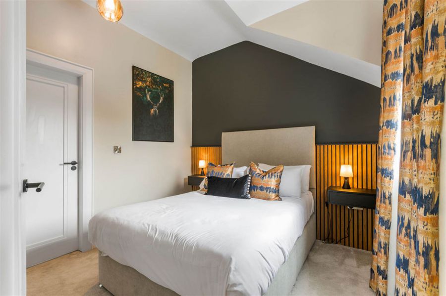 2 Corrstown Lane