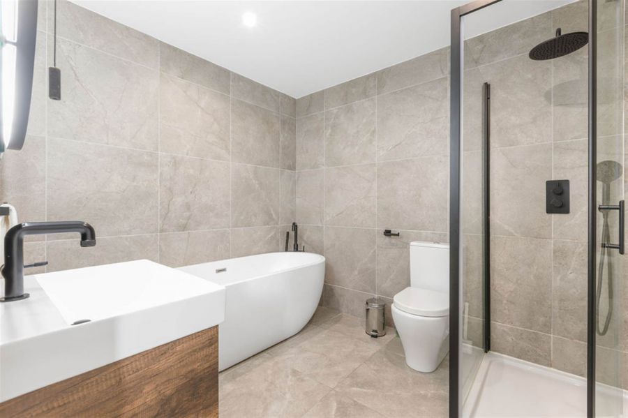 3 Corrstown Lane