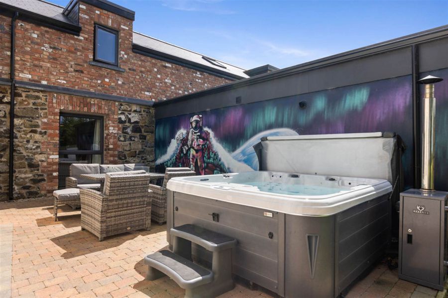 3 Corrstown Lane