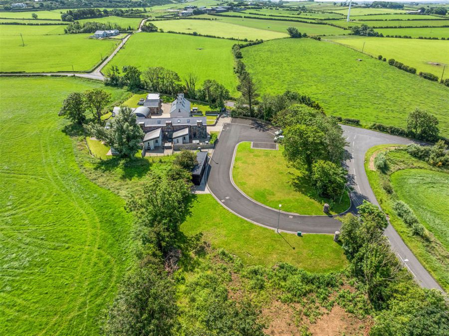 3 Corrstown Lane