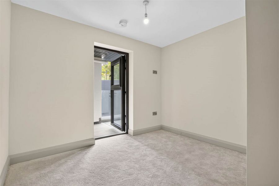 Apartment 3, 19 The Promenade