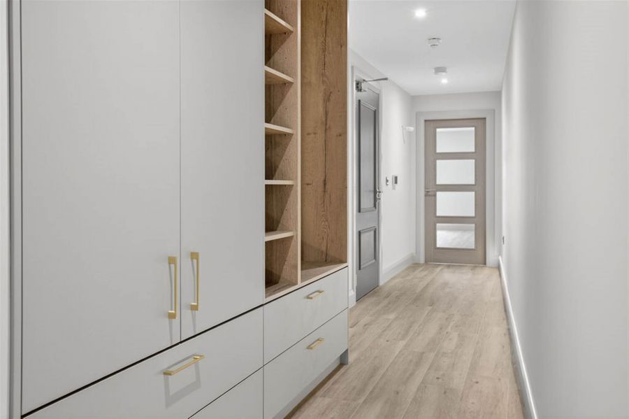 Apartment 3, 19 The Promenade