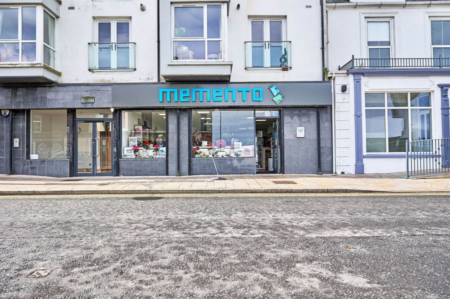 4 Causeway Street,portrush, BT56 8AB