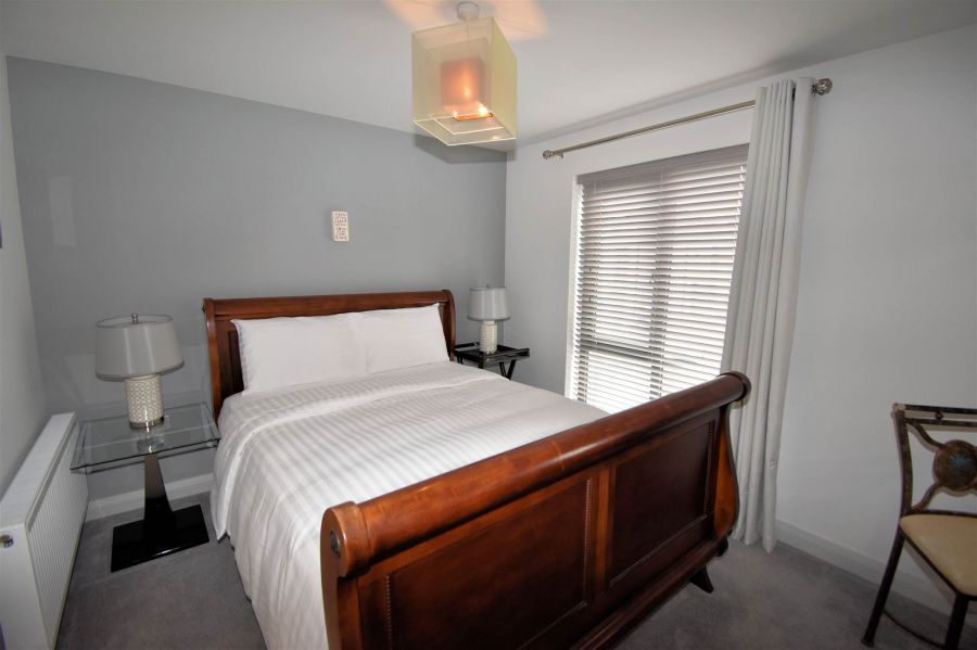 4 Hatheran Square