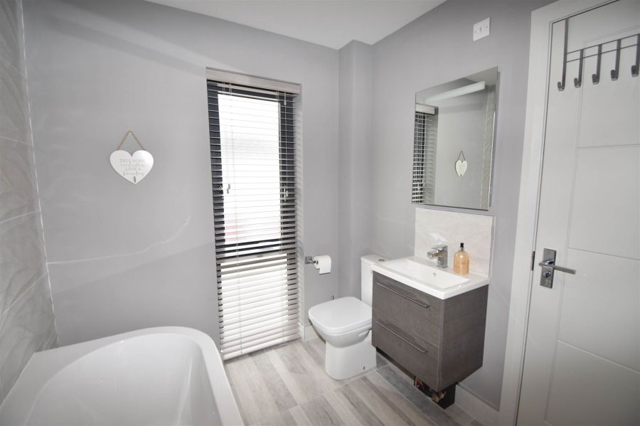 4 Hatheran Square