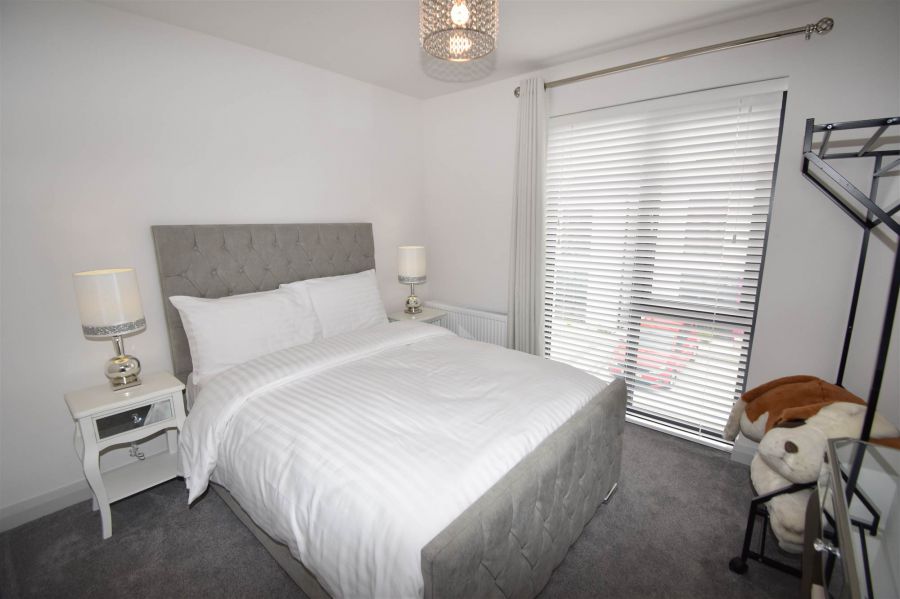 4 Hatheran Square
