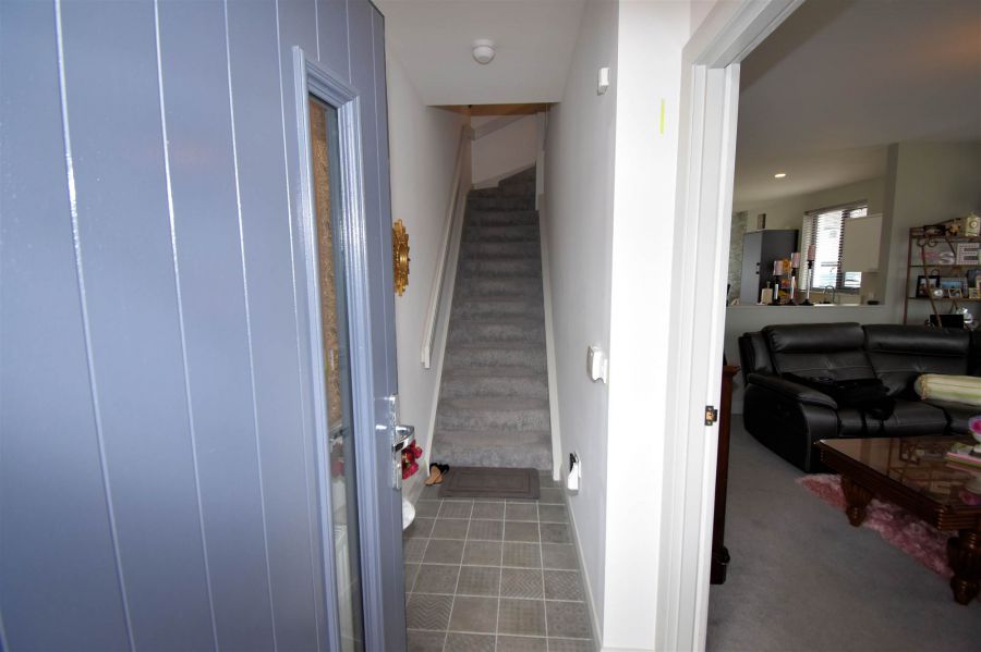 4 Hatheran Square
