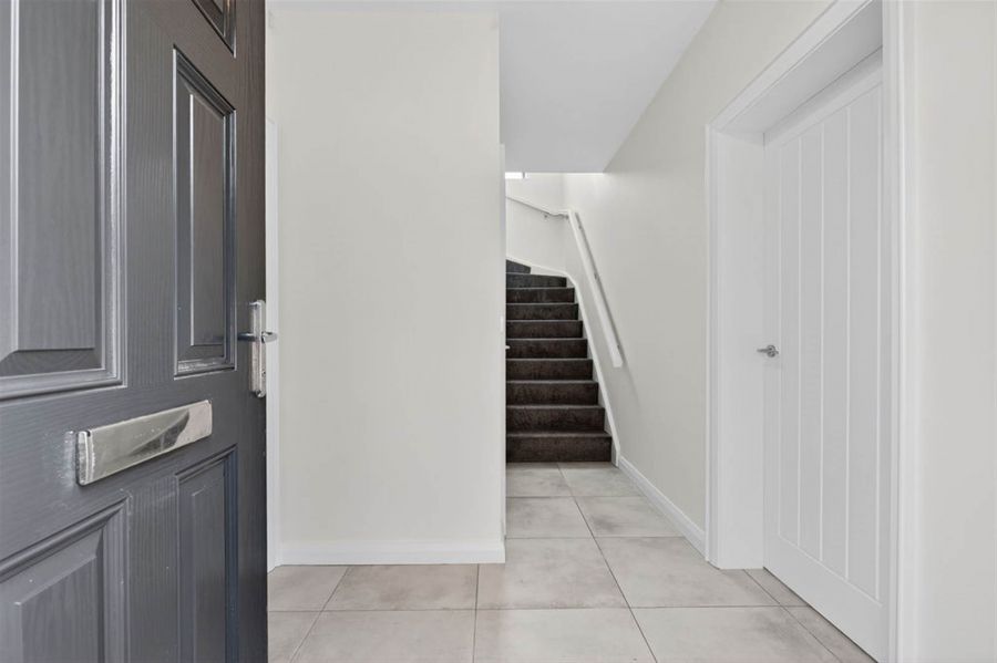 15A Willowfield Crescent