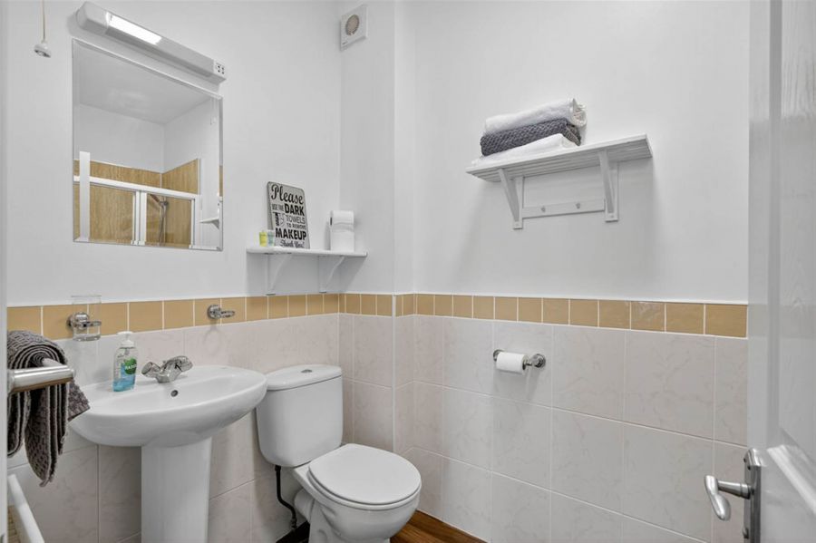 Albany Lodge 2 Eglinton Street